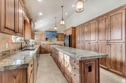 120 Deseret Cir, Grantsville, UT 84029