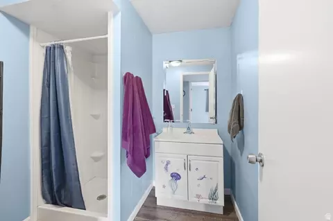 Bath - 708 E 1150 N, Ogden, UT 84404 photo 2 of 2