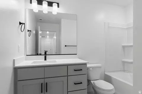 Bath - 2816 W Aurora Ave, Mapleton, UT 84664 photo 4 of 4