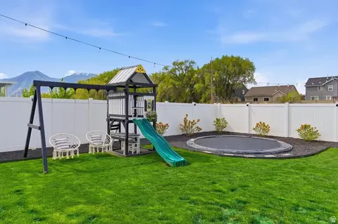 Exterior - 596 S Meade St, Mapleton, UT 84664 photo 11 of 16