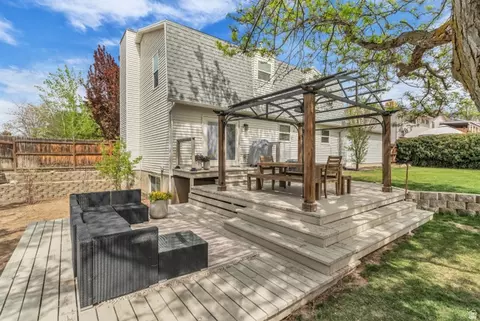 Exterior - 1176 E Starpine Dr, Sandy, UT 84094 photo 8 of 9