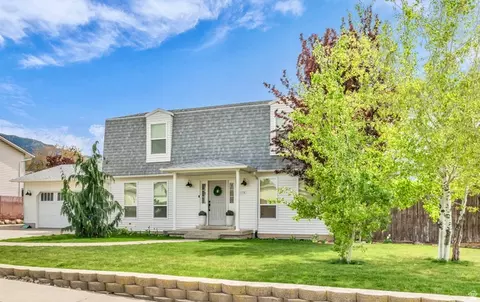 Exterior - 1176 E Starpine Dr, Sandy, UT 84094 photo 2 of 9