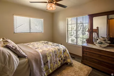 Bedroom - 3482 N 500 E, North Ogden, UT 84414 photo 5 of 7