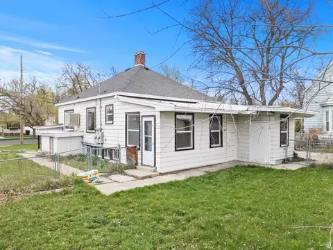 Exterior - 180 S 300 E, Logan, UT 84321 photo 4 of 6