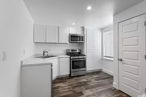 Kitchen - 169 N 410 E, Vineyard, UT 84059 photo 3 of 3