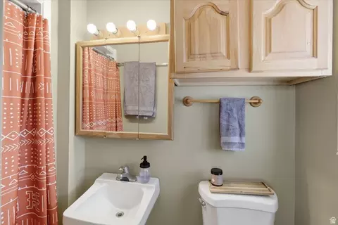 Bath - 1695 E 1400 N, Logan, UT 84341 photo 2 of 3