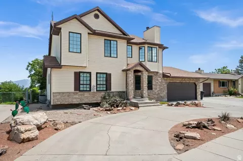 5563 S Copper City Dr, Kearns, UT 84118