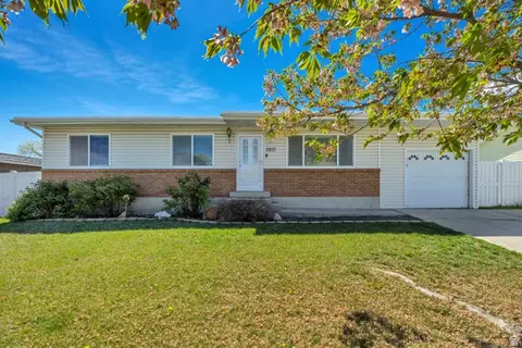 2813 W Sweet Basil North St S, Taylorsville, UT 84129