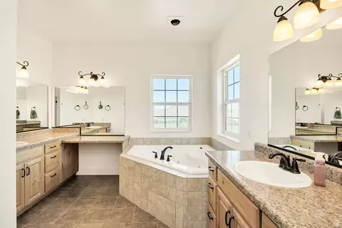 Bath - 2307 Maple Leaf Dr, Cove, UT 84320 photo 1 of 5