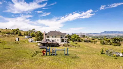 Exterior - 2307 Maple Leaf Dr, Cove, UT 84320 photo 10 of 15