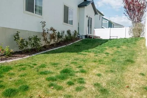 Exterior - 4479 E Pine Hollow Dr, Eagle Mountain, UT 84005 photo 9 of 9