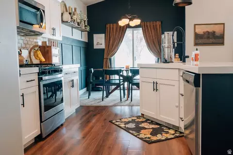Kitchen - 4479 E Pine Hollow Dr, Eagle Mountain, UT 84005 photo 5 of 5