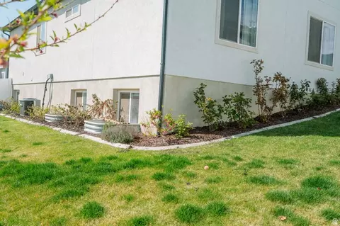 Exterior - 4479 E Pine Hollow Dr, Eagle Mountain, UT 84005 photo 8 of 9