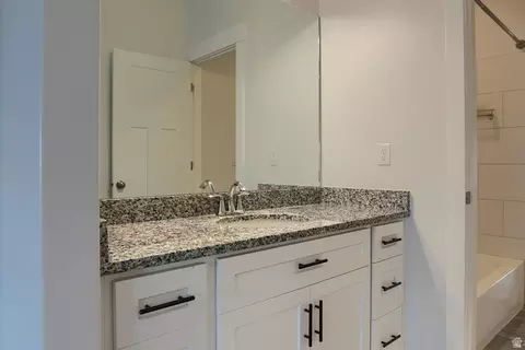 Bath - 1649 N 1320 E, Payson, UT 84651 photo 4 of 7