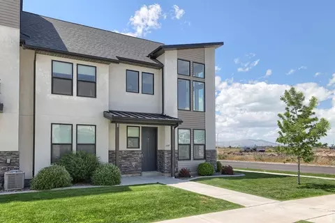Exterior - 1649 N 1320 E, Payson, UT 84651 photo 2 of 11