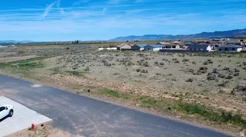 Undisclosed, Enterprise, UT 84725 photo 5