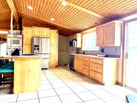 Kitchen - 8457 E 6000 N, Lapoint, UT 84039 photo 3 of 3