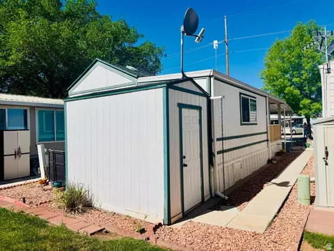 Exterior - 1160 E Telegraph #49, Washington, UT 84780 photo 4 of 6