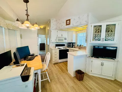 Kitchen - 1160 E Telegraph #49, Washington, UT 84780 photo 4 of 4