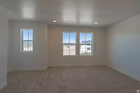 Bedroom - 2158 E Granite Ln, Eagle Mountain, UT 84005 photo 2 of 5