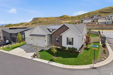 4821 W Juniper Bend Cir S, Herriman, UT 84096