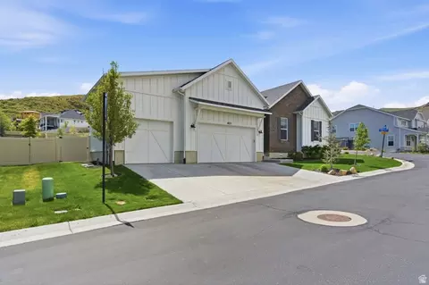 4821 W Juniper Bend Cir S, Herriman, UT 84096
