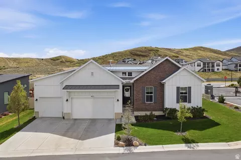 4821 W Juniper Bend Cir S, Herriman, UT 84096