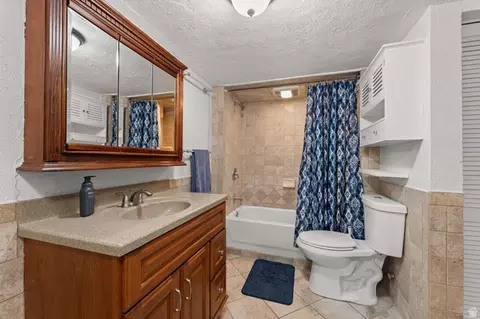 Bath - 6241 S 440 E, Murray, UT 84107 photo 3 of 3