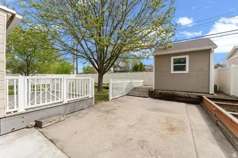 Exterior - 6241 S 440 E, Murray, UT 84107 photo 4 of 4