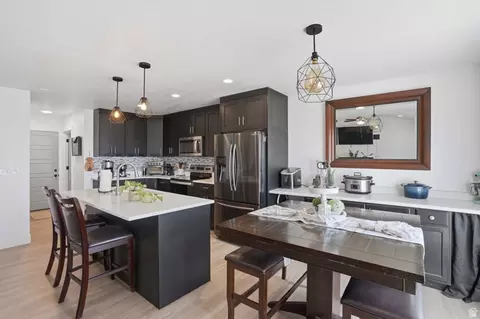 Kitchen - 2794 E Crimson Ct #118, Eagle Mountain, UT 84005 photo 2 of 3