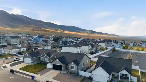 View/Area - 2794 E Crimson Ct #118, Eagle Mountain, UT 84005 photo 6 of 9