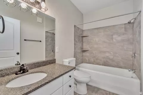 Bath - 40 E 400 S, Hyrum, UT 84319 photo 3 of 3
