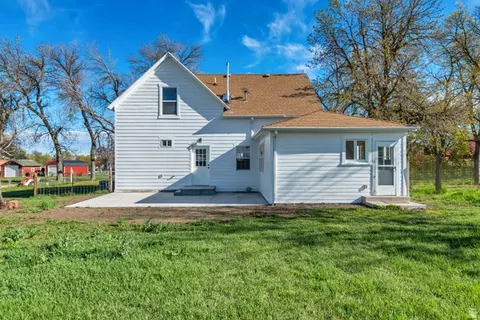 Exterior - 40 E 400 S, Hyrum, UT 84319 photo 3 of 4