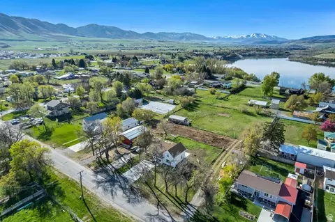 View/Area - 40 E 400 S, Hyrum, UT 84319 photo 3 of 3