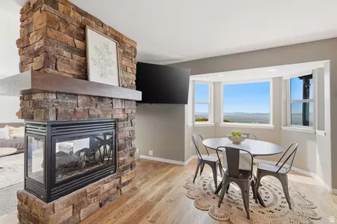Dining - 2806 S Maple Cove Dr, Bountiful, UT 84010 photo 5 of 5