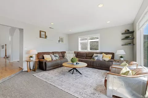 Living - 2806 S Maple Cove Dr, Bountiful, UT 84010 photo 5 of 6