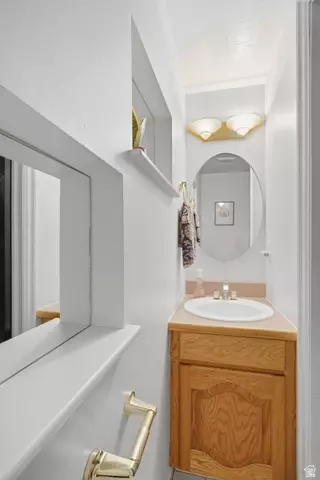 Bath - 2806 S Maple Cove Dr, Bountiful, UT 84010 photo 5 of 6