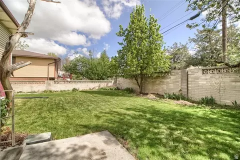 Exterior - 4285 S 390 E, Millcreek, UT 84107 photo 9 of 11