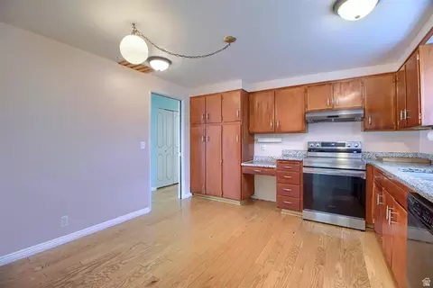 Kitchen - 4285 S 390 E, Millcreek, UT 84107 photo 1 of 2