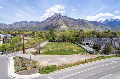 1990 E Arbor Ln, Holladay, UT 84117