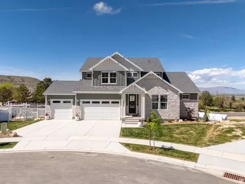 686 W Eaglecrest Cir, Elk Ridge, UT 84651