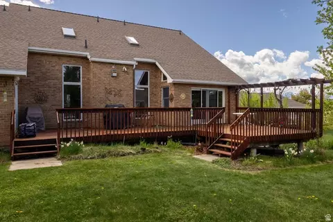 Exterior - 1511 E 2050 N, North Logan, UT 84341 photo 6 of 13