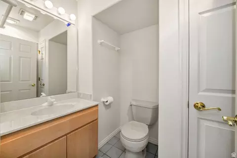 Bath - 1511 E 2050 N, North Logan, UT 84341 photo 4 of 9