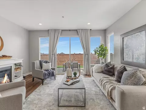 Living - 1873 E Oak Bend Dr, Draper, UT 84020 photo 3 of 5