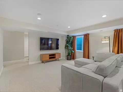 Living - 1873 E Oak Bend Dr, Draper, UT 84020 photo 5 of 5