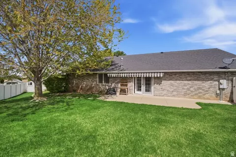 Exterior - 5145 S 350 E, Washington Terrace, UT 84405 photo 4 of 9