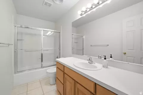 Bath - 5145 S 350 E, Washington Terrace, UT 84405 photo 2 of 2