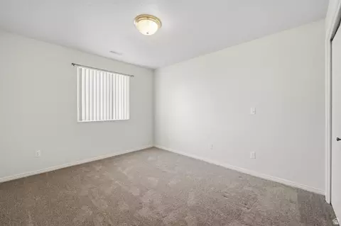 Bedroom - 5145 S 350 E, Washington Terrace, UT 84405 photo 2 of 2