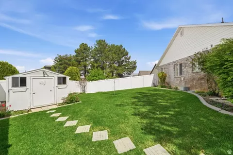 Exterior - 5145 S 350 E, Washington Terrace, UT 84405 photo 6 of 9