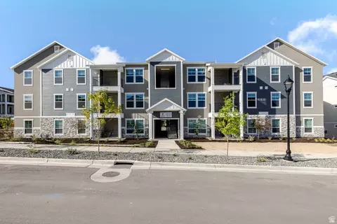 6687 W Twin Rocks Ln #E201, Herriman, UT 84096